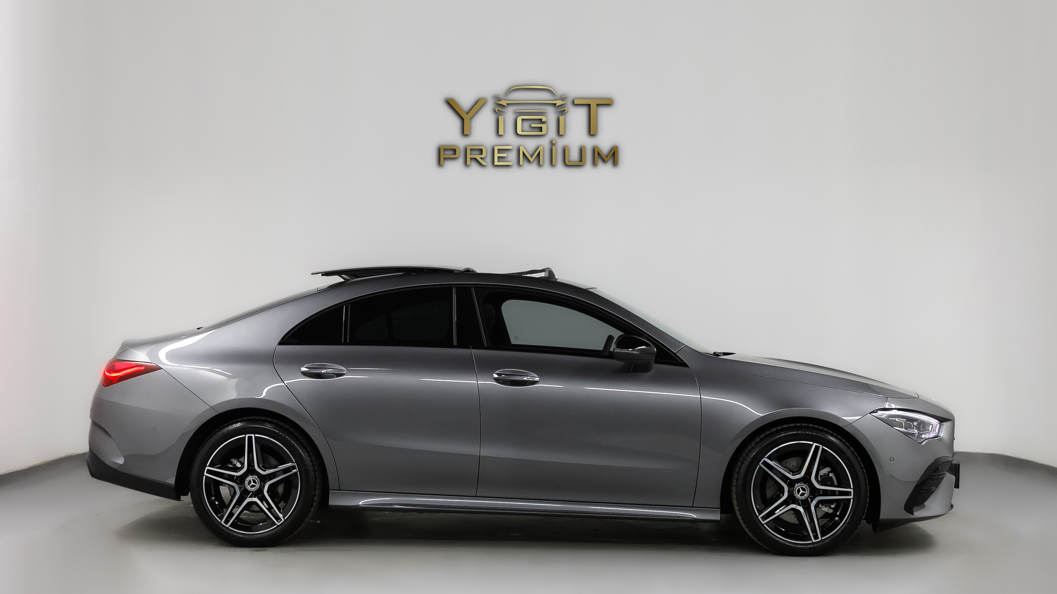 MERCEDES CLA 200 FL AMG