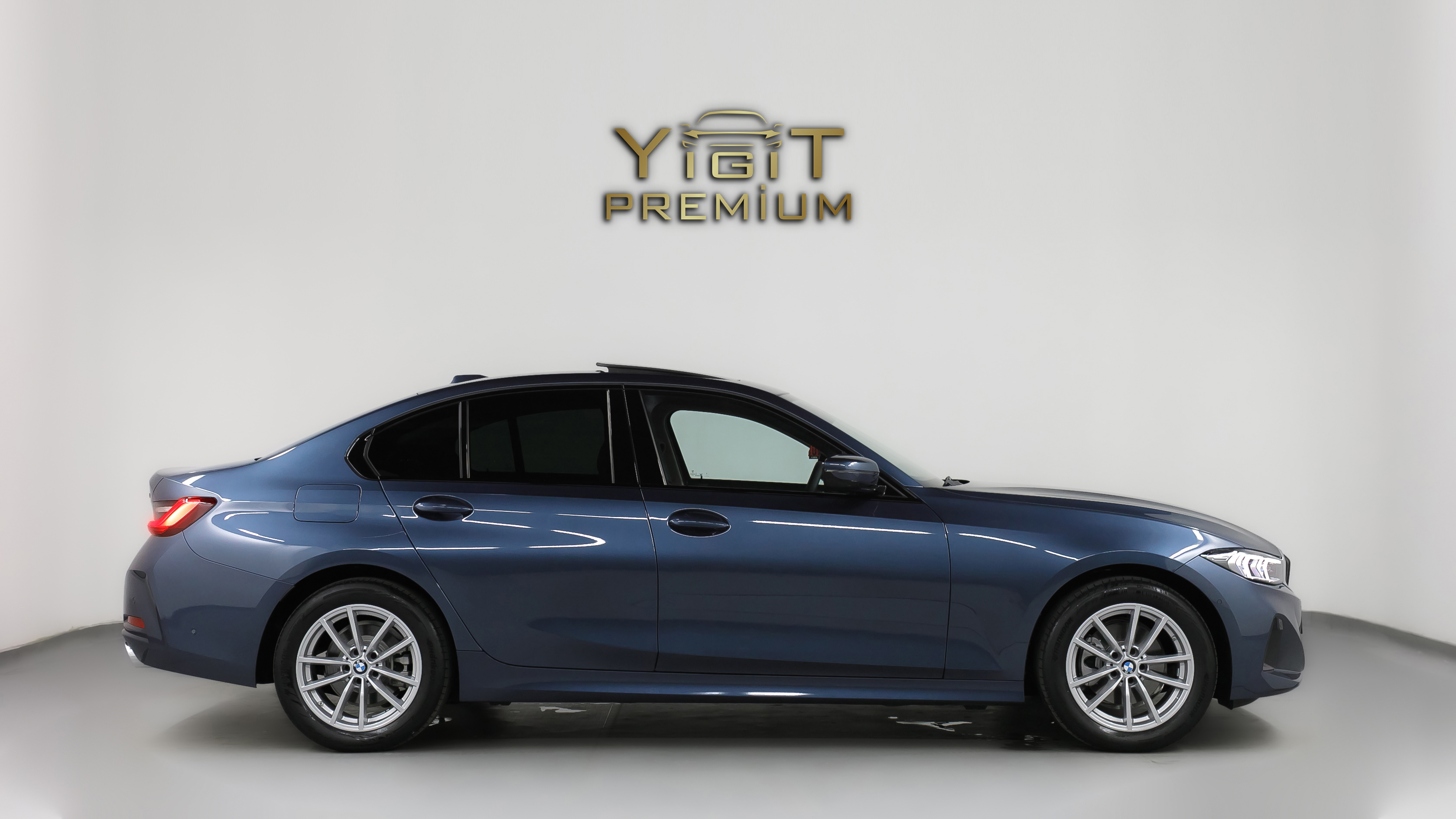 BMW 3.20 İ SPORTLİNE MAVİ